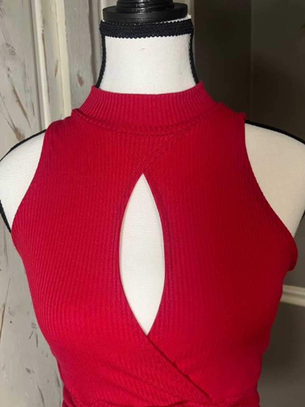 Women's Ribbed Tank Top - Picture 2 of 5